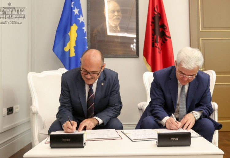 Shqipëri-Kosovë, protokoll bashkëpunimi për sezonin turistik