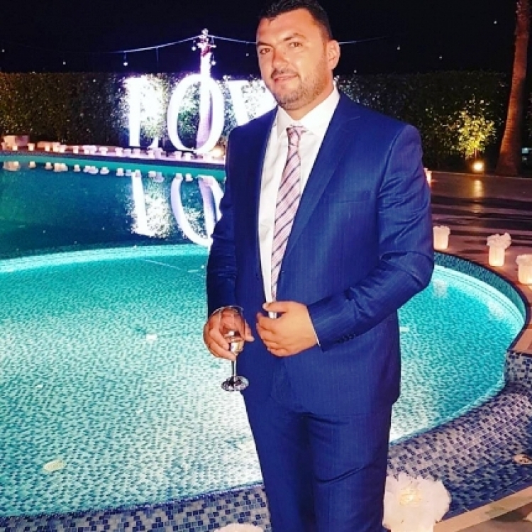 Jep dorëheqjen nga detyra Drejtori i Operacionit në Portin e Durrësit, Fatjon Sulaj