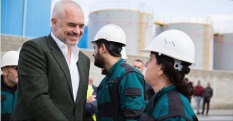 Kryeministri Rama: “Duhet të jemi krenarë për rritjen e punësimit duke shënuar për 3-mujorin e tretë të 2017-tës rreth 220 mijë të punësuar më shumë se 3-mujori i parë 2014-tës”