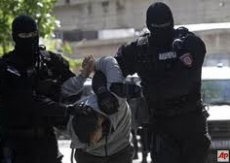 Arrestohet “tmerri” i Vlorës, një 18-vjeçar, ‘ekspert’ i vjedhjeve të makinave.