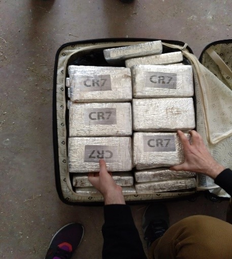 Shqiptarët e arrestuar me 1 ton drogë të trajnuar për luftë në Ballkan