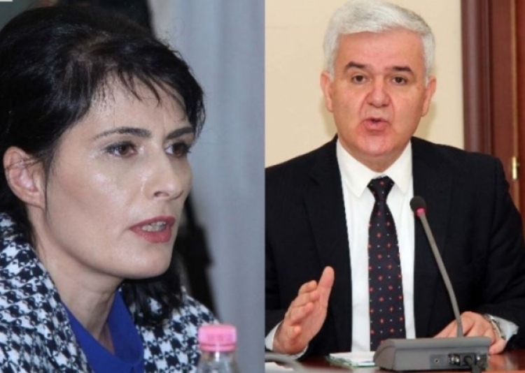 Ministri i Brendshëm Xhafaj vizitë në zyrën e kryeprokurores Marku, në fokus forcimi i bashkëpunimit mes dy institucioneve për arrestimin e 45 grupeve kriminale