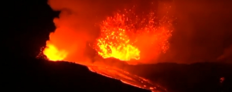 Kur natën shpërthen vullkani në Malin e Etnës... [VIDEO]