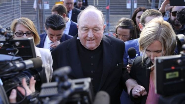 Skandale të reja në kupolën Katolike, kryepeshkopi akuzohet për abuzime seksuale me...