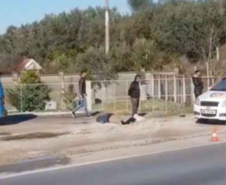 Durrës, një makinë përplas këmbësorin 55-vjeçar për vdekje pranë mbikalimit të Shën Vlashit