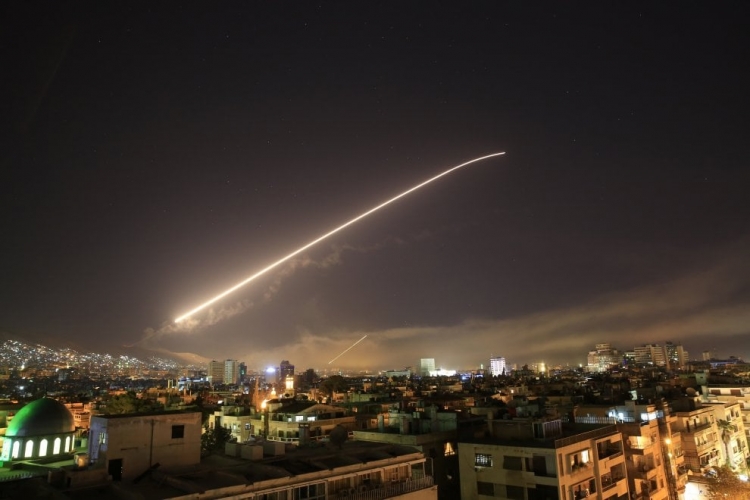 Sulmi perëndimor mbi Sirinë, kush e mbështet dhe jo