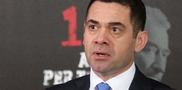 Skandal, publikohen dosjet me emërtimet e paligjshme që ministri Arben Ahmetaj ka bërë në Institucionet e Këshillave Mbikëqyrës të Shërbimeve Publike dhe Shoqërive Anonime