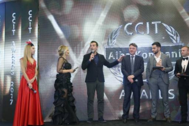 Dhoma Kombëtare e Tregtisë i ka akorduar kryetarit të Bashkisë Tiranë, Erion Veliaj çmimin special “Administrator i Vitit 2018”