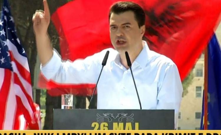 Lulëzim Basha kthehet në protestë: Thirrje për qetësi