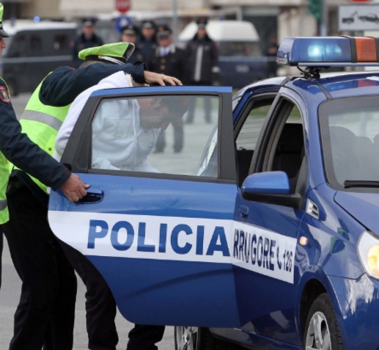 Tiranë, kapet i shumëkërkuari si organizator i trafikut të drogës