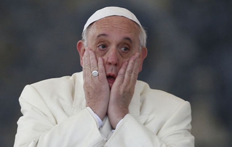 Papa gjen fajtorin kush i shkakton abuzimet seksuale