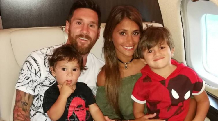 Leo Messi bëhet sërish baba, publikon foton me djalin e porsalindur, zbuloni si quhet! [FOTO]