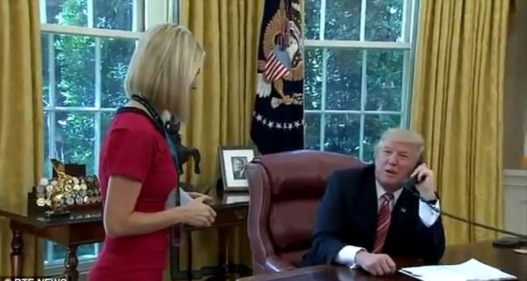 Momenti i çuditshëm: Presidenti Trump ndërpret liderin e Irlandës për një femër [VIDEO]