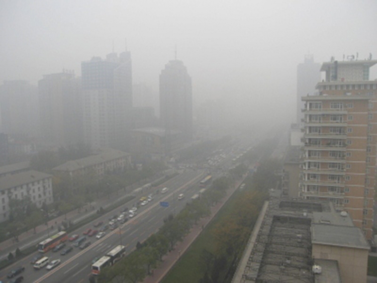 Alarmi, ajri i ndotur po dëmton trurin e fëmijëve