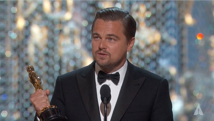 Leonardo DiCaprio heq dorë nga trofeu Oscar