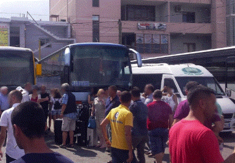 Sot nuk udhëtoni: Linjat e autobuzëve ndërqytetas në protestë