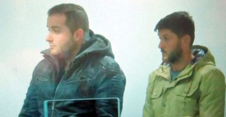 Avokatët kërkojnë lirimin e dy të arrestuarve, për kokainën në Durrës