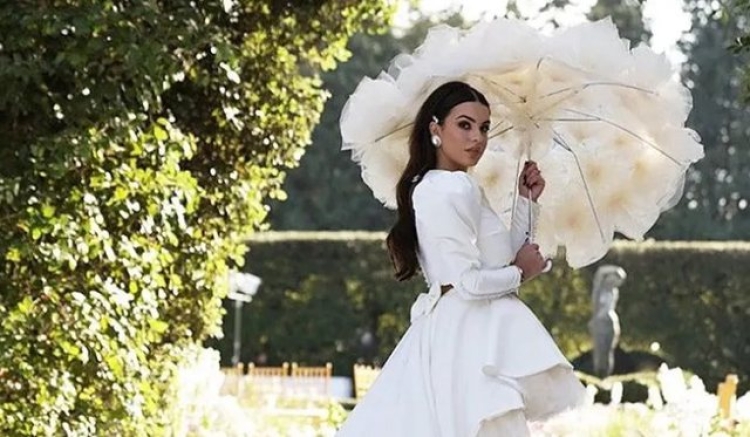 Armina zbulon detajet e dasmës dhe tregon ç'i tha vjehrri, Sali Berisha