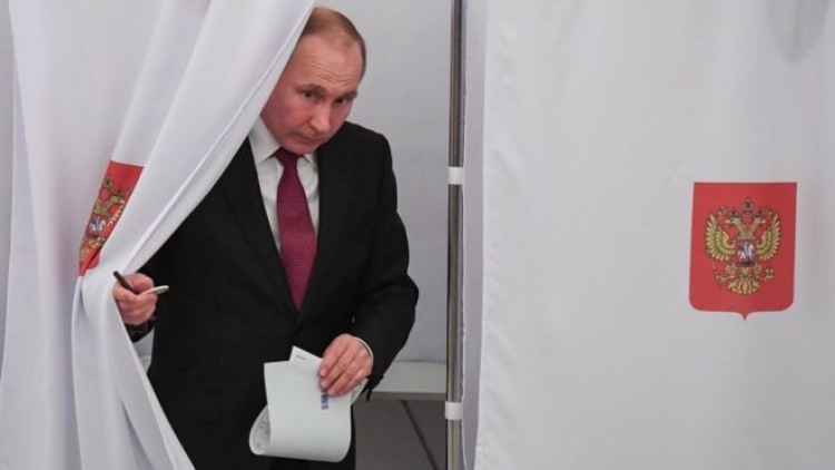 Mbahen sot në Rusi zgjedhjet presidenciale. Putin në pritje të mandatit të katërt