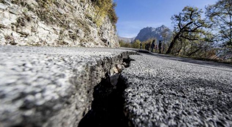 Tërmeti i fuqishëm godet Shqipërinë, banorët në panik, ja ku ishte epiqendra [FOTO]