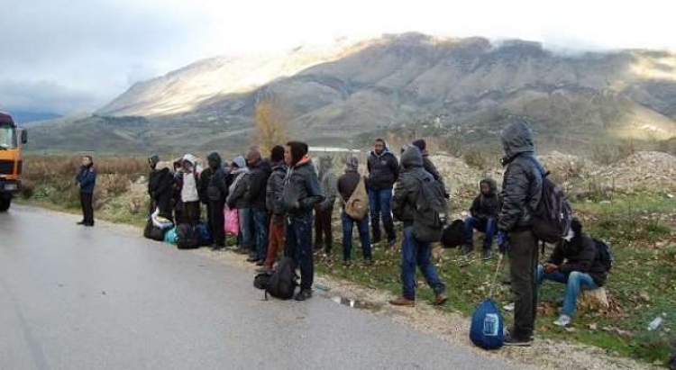 Shqipëria shndërrohet në 'shtëpinë' e emigrantëve. Bum kërkesash për azil
