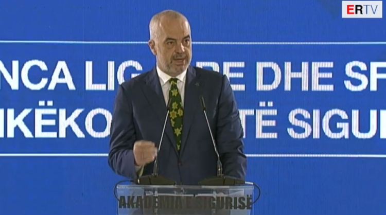 Kryeministri Rama: “Nga janari do të japë rezultat Vetingu në Policinë e Shtetit”