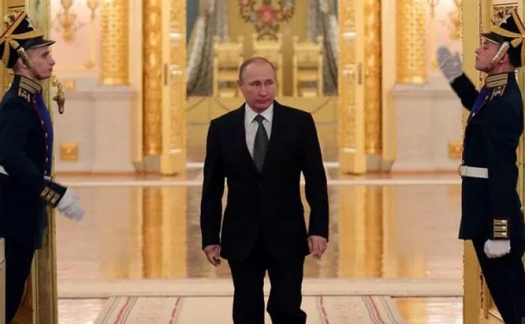 Betohet mes luksit dhe madhështisë Vladimir Putin, për herë të katërt president i Rusisë [VIDEO]