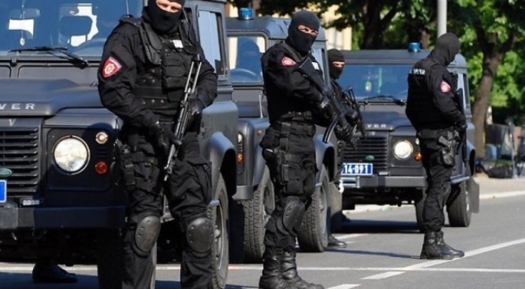 Turqia në gjendje alarmante, 500 policë aksion për bastisje në banesa