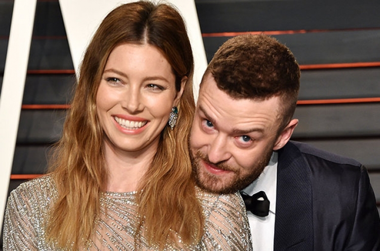 Kush nuk do donte një burrë si Justin Timberlake, i cili kujdeset për veshjen e gruas së tij [FOTO]