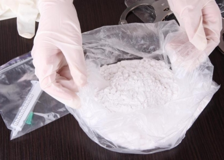 Kakavijë, policia arreston 37-vjeçarin nga Fieri me iniciale E.F pasi iu gjetën 2 kilogramë heroinë