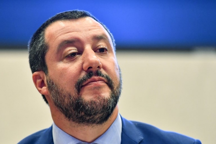Salvini kundër azilantëve: Do mbyllim aeroportet nga vijnë...