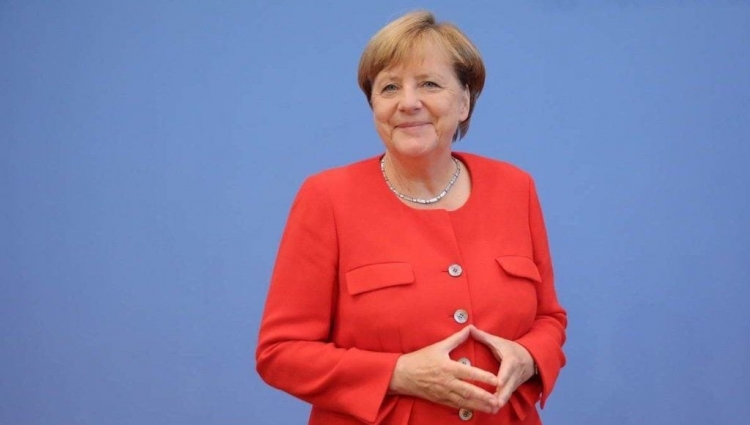 Merkel kapet sërish duke blerë në market, ‘Po politikanët shqiptarë?’ [FOTO]