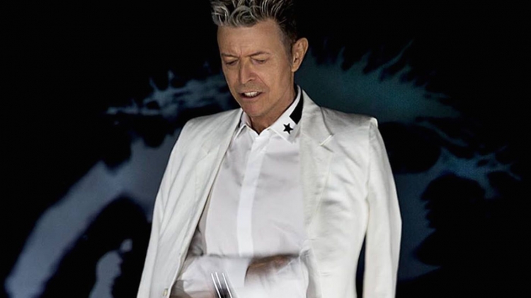 David Bowie pushton chartet botërore menjëherë pas vdekjes së tij