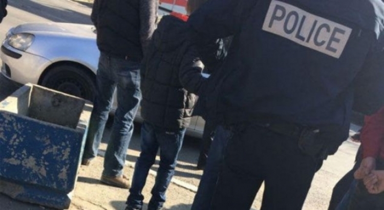 Durrës, 29-vjeçari me iniciale B.L përfundon në prangat e policisë pasi po drejtonte automjetin në gjendje të dehur