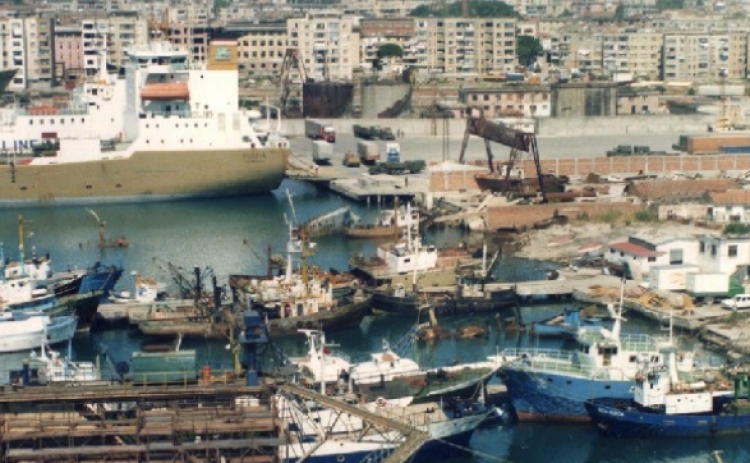 Bie në det teksa punonte në Portin e Durrësit, gjendet i pajetë 60-vjeçari