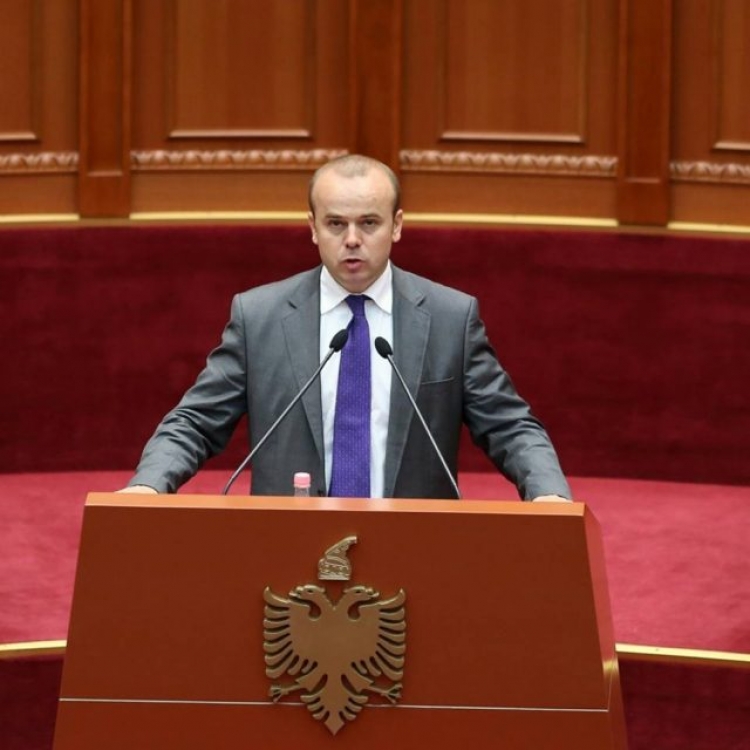 Deputeti i Partisë Socialiste jep dorëheqjen në prag të zgjedhjeve, ja arsyeja