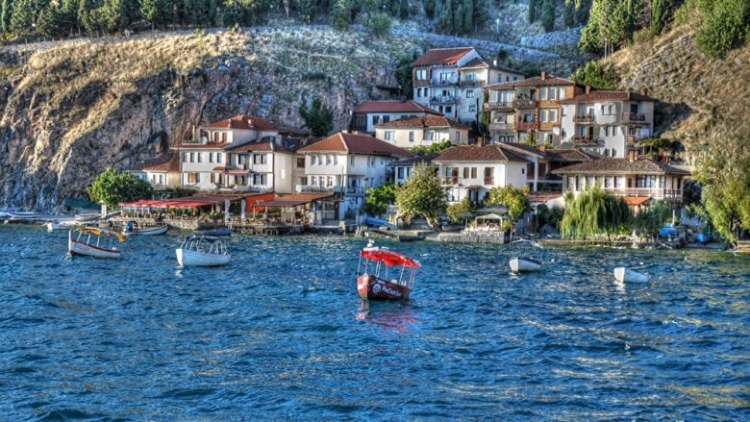 E bukura Shqipëri! Liqeni i Ohrit një ndër vendet për të kaluar pushimet në Evropë, ja çfarë shkruan Trip Advisor