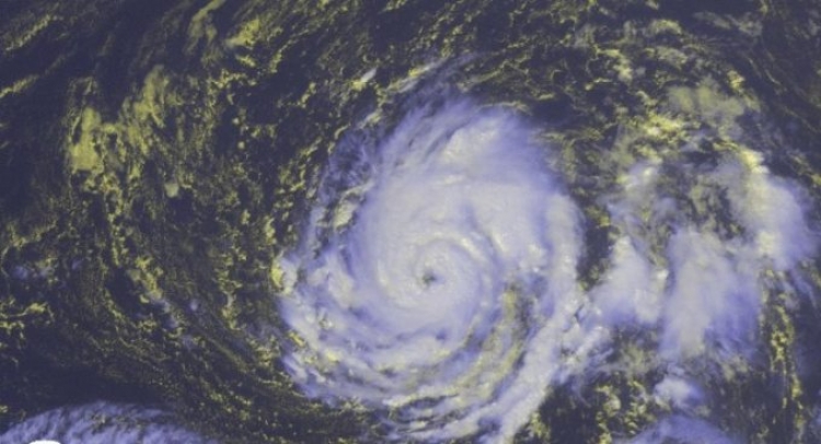 Uragani “Ophelia” vijon rrugën drejt Europës