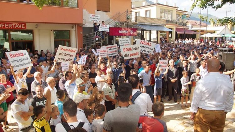 'Jeta jonë është pylli'! Bulqiza në protestë për të mbrojtur pyjet shekullore, në mbështetje të tyre dhe vëllezrit Keta [FOTO]