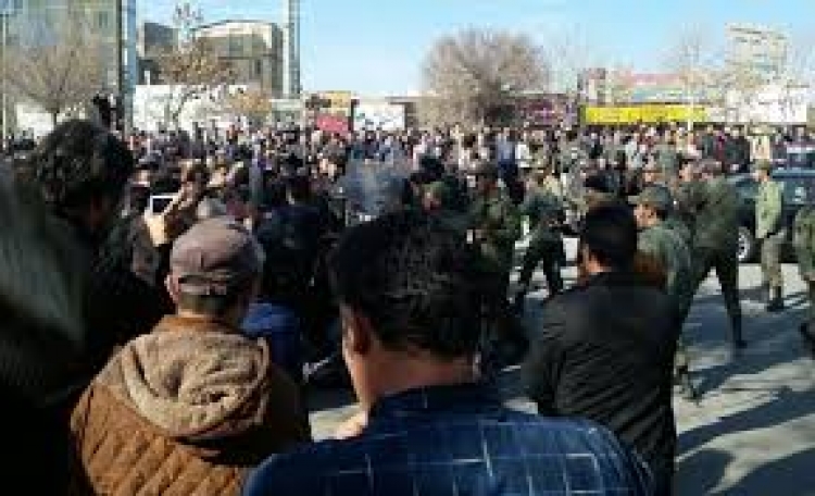 Iran/ Shkon në 21 numri i të vdekurve në protestat anti-qeveritare