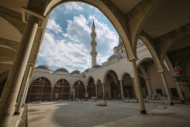 Bajramin tjetër, besimtarët do ta festojnë në xhaminë e 'Namazgjasë' [FOTO]