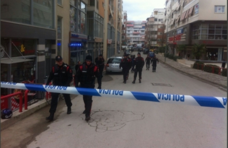 Tiranë, shpërthen makina pranë kopshit zologjik, nuk raportohet për viktima