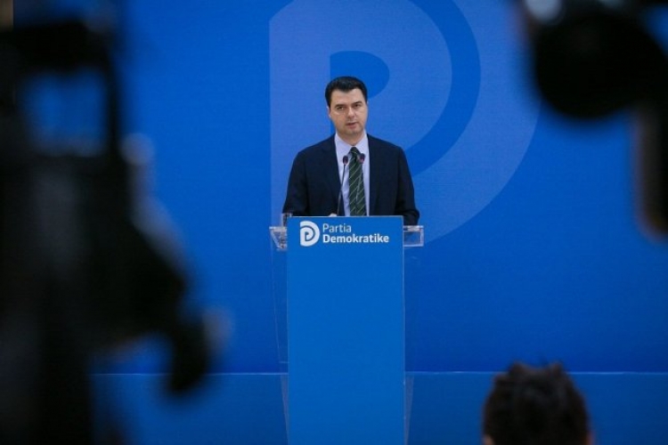 Lulzim Basha: “Agjencitë inteligjente kanë përgjuar Vangjush Dakon duke bërë pazare me kriminelet për votat”