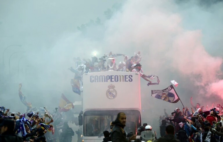Real Madrid prezanton “La Undecima” para tifozëve në kryeqytetin spanjoll [FOTO / VIDEO]