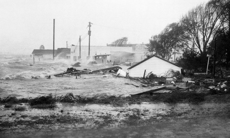 Uragani ''Florence'', një milion njerëz janë urdhëruar të evakuohen në SHBA