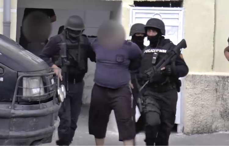 Policia angleze nxjerr SHIFRAT, ja sa shqiptarë arrestohen çdo muaj