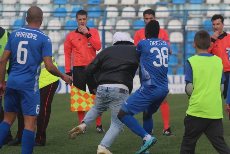 Policia e Shtetit reagon “ashpër” ndaj akuzave të FSHF për mbarëvajtjen e sigurisë në stadiume