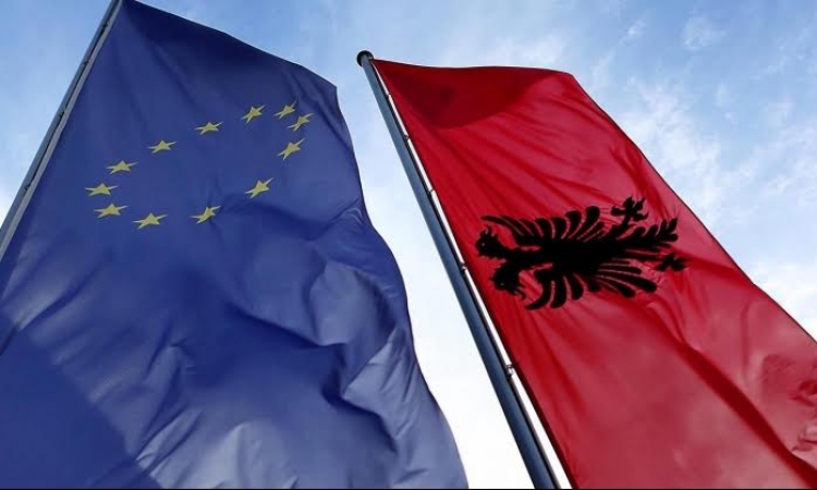 Shqiptarët sytë nga BE, të vetmit institucion që i besojnë më shumë se çdo popull tjetër