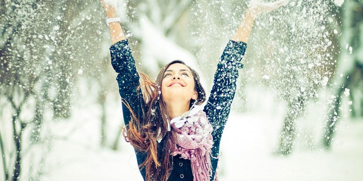 Zbuloni veshjen më të preferuar të femrave këtë dimër! [FOTO]