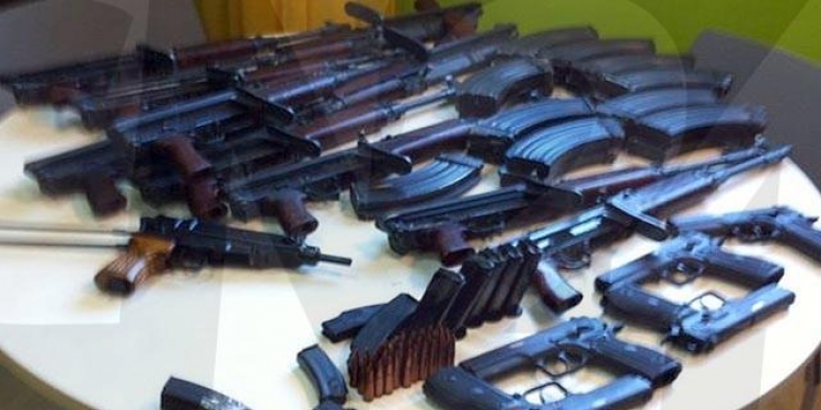 Trafiku i armëve/ Si zhvillohet kjo tregti në Shqipëri dhe kush përfiton